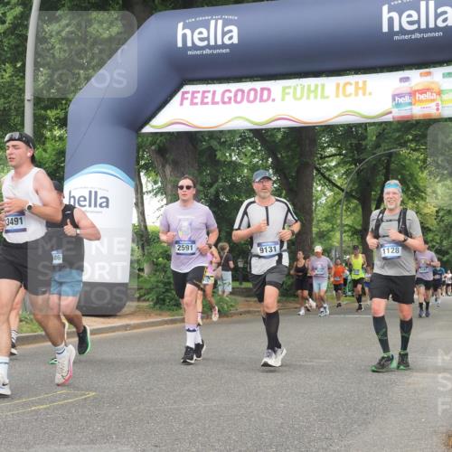 29.06.2025 - hella hamburg halbmarathon KatJ http://msf.ph/oto/8518107 29.06.2025 10:48:25 Zwischen KM18-KM19 1128, 2591 meine-sportfotos.de