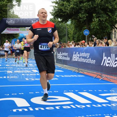 29.06.2025 - hella hamburg halbmarathon Strokosch-Dieckow http://msf.ph/oto/8518293 29.06.2025 10:55:52 Ziel 1179, 2612, 3256, 3668, 4772, 6569, 7147, 7221, 7976, 8968, 9246, 10084, 12858, 13474, 14867, 15184, 15868, 15884, 16176, 16401, 16434, 16786, 18125, 18867, 19047 meine-sportfotos.de