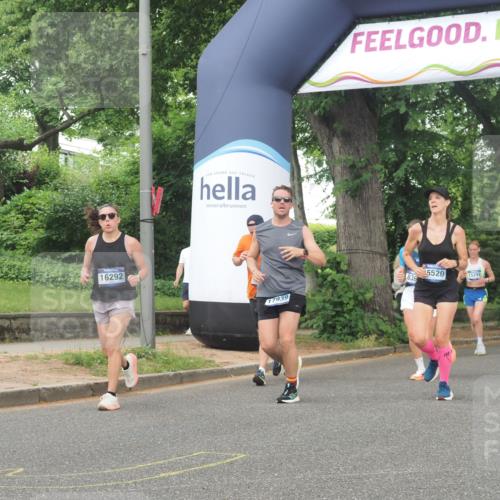29.06.2025 - hella hamburg halbmarathon KatJ http://msf.ph/oto/8518299 29.06.2025 10:48:32 Zwischen KM18-KM19 2447, 6391, 6414, 6415, 8068, 8364 meine-sportfotos.de