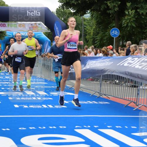 29.06.2025 - hella hamburg halbmarathon Strokosch-Dieckow http://msf.ph/oto/8518305 29.06.2025 10:55:54 Ziel 1179, 2612, 3042, 3256, 3668, 4772, 7147, 7976, 8968, 9246, 10084, 13474, 14867, 15184, 15868, 15884, 16176, 16401, 16434, 16786, 18125, 18867, 19047 meine-sportfotos.de