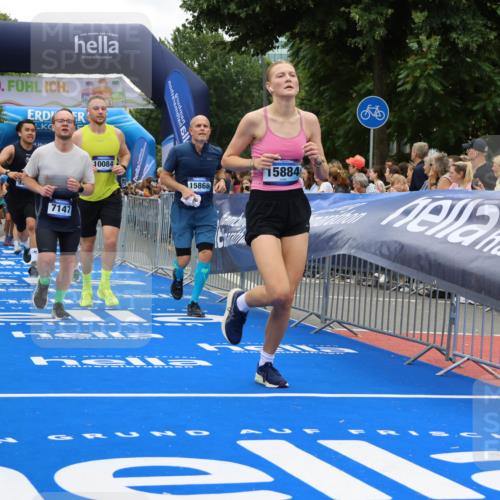 29.06.2025 - hella hamburg halbmarathon Strokosch-Dieckow http://msf.ph/oto/8518328 29.06.2025 10:55:55 Ziel 1179, 1180, 2612, 3042, 3256, 3668, 4772, 7147, 7976, 8968, 9246, 10084, 13474, 14867, 15184, 15868, 15884, 16176, 18125, 18867 meine-sportfotos.de