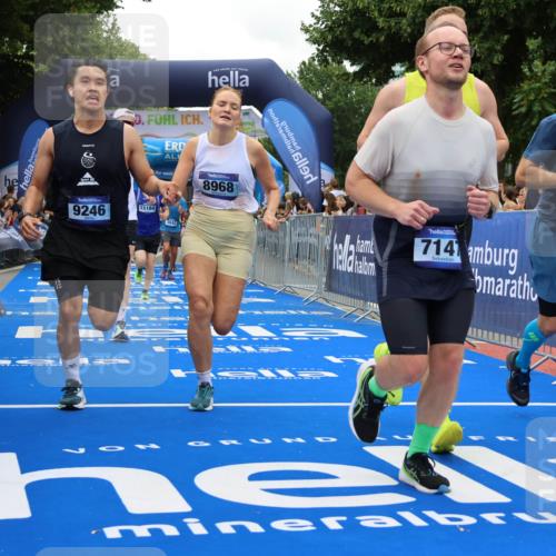29.06.2025 - hella hamburg halbmarathon Strokosch-Dieckow http://msf.ph/oto/8518383 29.06.2025 10:55:56 Ziel 1179, 1180, 2612, 3042, 3058, 3256, 3668, 4772, 7147, 7976, 8968, 9246, 10084, 14867, 15184, 15868, 15884, 16176, 18212, 18867 meine-sportfotos.de