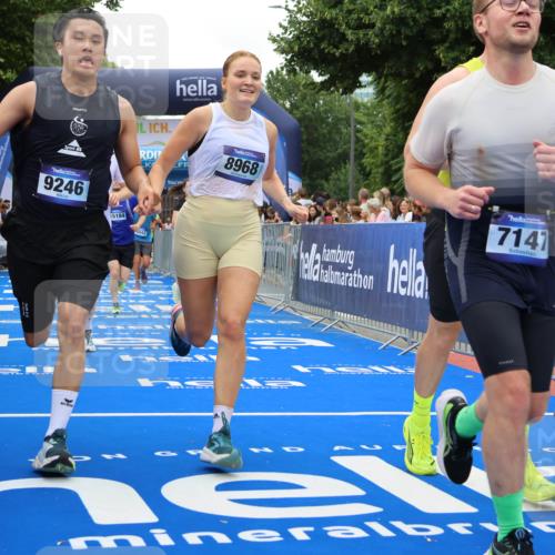 29.06.2025 - hella hamburg halbmarathon Strokosch-Dieckow http://msf.ph/oto/8518400 29.06.2025 10:55:57 Ziel 1180, 2612, 3042, 3058, 3256, 3668, 4772, 7147, 7594, 7976, 8968, 9246, 10084, 14867, 15184, 15868, 15884, 16176, 18212, 18867 meine-sportfotos.de