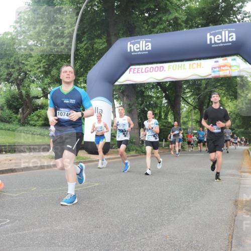 29.06.2025 - hella hamburg halbmarathon KatJ http://msf.ph/oto/8518402 29.06.2025 10:48:35 Zwischen KM18-KM19 1135, 1138, 2447, 6391, 6414, 6415, 8068, 8364 meine-sportfotos.de