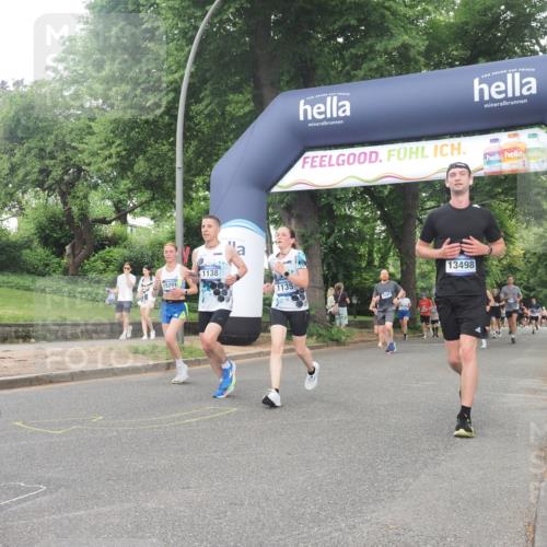 29.06.2025 - hella hamburg halbmarathon KatJ http://msf.ph/oto/8518421 29.06.2025 10:48:36 Zwischen KM18-KM19 1135, 1138, 2447, 5547, 6414, 6415, 8068, 8364 meine-sportfotos.de