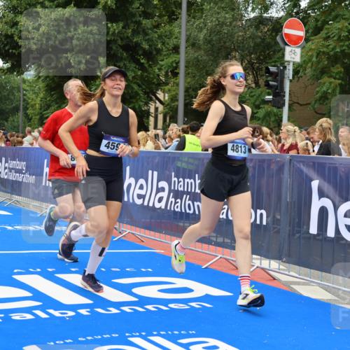 29.06.2025 - hella hamburg halbmarathon Strokosch-Dieckow http://msf.ph/oto/8518446 29.06.2025 10:56:08 Ziel 1180, 1193, 3042, 3058, 4594, 4813, 5465, 5492, 5570, 7594, 8330, 8639, 9903, 9907, 10789, 12348, 12545, 14363, 15484, 16113, 16634, 17468, 17640, 17642, 18212, 19152 meine-sportfotos.de