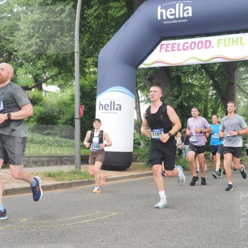 29.06.2025 - hella hamburg halbmarathon KatJ http://msf.ph/oto/8518523 29.06.2025 10:48:40 Zwischen KM18-KM19 1135, 1138, 1188, 1568, 5547 meine-sportfotos.de