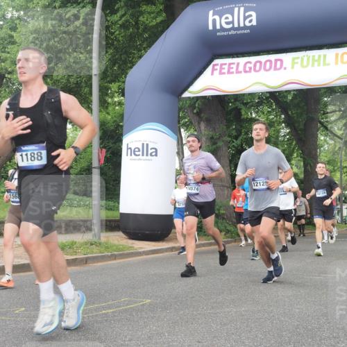 29.06.2025 - hella hamburg halbmarathon KatJ http://msf.ph/oto/8518561 29.06.2025 10:48:41 Zwischen KM18-KM19 1135, 1138, 1188, 1568, 2582, 5547 meine-sportfotos.de