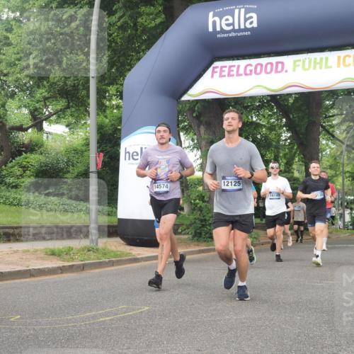 29.06.2025 - hella hamburg halbmarathon KatJ http://msf.ph/oto/8518570 29.06.2025 10:48:41 Zwischen KM18-KM19 1135, 1138, 1188, 1568, 2582, 5547 meine-sportfotos.de