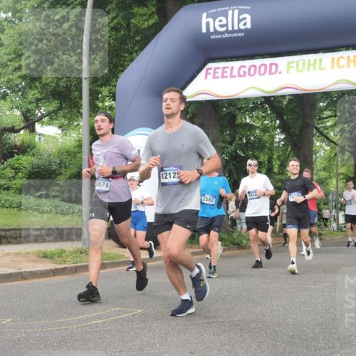 29.06.2025 - hella hamburg halbmarathon KatJ http://msf.ph/oto/8518593 29.06.2025 10:48:41 Zwischen KM18-KM19 1135, 1138, 1188, 1568, 2582, 5547 meine-sportfotos.de
