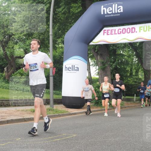 29.06.2025 - hella hamburg halbmarathon KatJ http://msf.ph/oto/8518729 29.06.2025 10:48:47 Zwischen KM18-KM19 1726, 1823, 2582, 5299, 5305, 6602, 7636, 7658, 8730 meine-sportfotos.de
