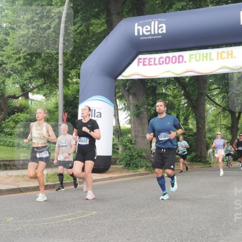 29.06.2025 - hella hamburg halbmarathon KatJ http://msf.ph/oto/8518802 29.06.2025 10:48:48 Zwischen KM18-KM19 1726, 1823, 2582, 5299, 5305, 6602, 7636, 7658, 8730 meine-sportfotos.de