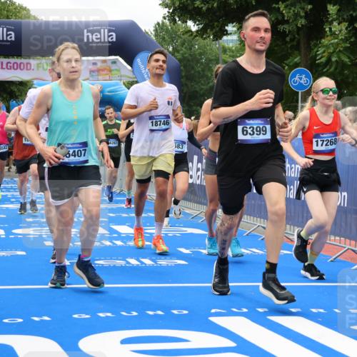 29.06.2025 - hella hamburg halbmarathon Strokosch-Dieckow http://msf.ph/oto/8518871 29.06.2025 10:56:29 Ziel 1583, 2083, 3048, 3413, 5721, 5744, 6399, 7037, 7742, 8311, 8542, 8652, 8863, 9562, 9622, 10093, 10665, 12509, 13863, 15145, 15407, 15818, 16257, 16261, 17268, 17734, 18746, 18835, 19120 meine-sportfotos.de