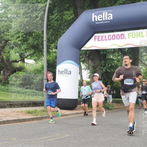 29.06.2025 - hella hamburg halbmarathon KatJ http://msf.ph/oto/8518899 29.06.2025 10:48:51 Zwischen KM18-KM19 1674, 1726, 1823, 5305, 6602, 7636, 7658, 8045, 8478 meine-sportfotos.de