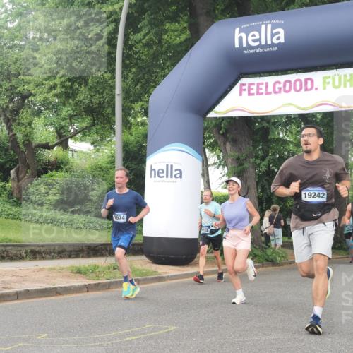 29.06.2025 - hella hamburg halbmarathon KatJ http://msf.ph/oto/8518909 29.06.2025 10:48:51 Zwischen KM18-KM19 1674, 1726, 1823, 5305, 6602, 7636, 7658, 8045, 8478 meine-sportfotos.de