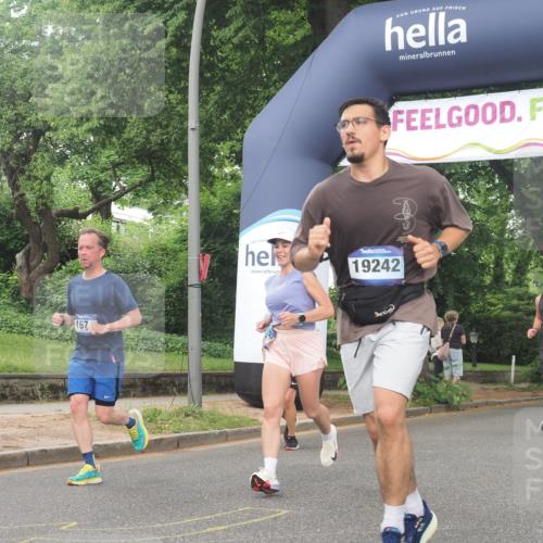 29.06.2025 - hella hamburg halbmarathon KatJ http://msf.ph/oto/8518938 29.06.2025 10:48:52 Zwischen KM18-KM19 1674, 6602, 7636, 8045, 8478 meine-sportfotos.de