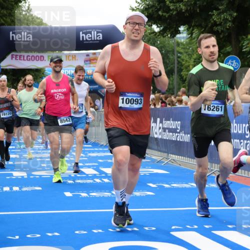 29.06.2025 - hella hamburg halbmarathon Strokosch-Dieckow http://msf.ph/oto/8518962 29.06.2025 10:56:31 Ziel 1583, 2083, 3413, 5721, 5744, 6399, 6416, 6759, 7037, 7742, 8311, 8542, 8652, 8744, 8863, 9562, 10093, 10665, 12509, 13863, 15145, 15407, 15818, 16257, 16261, 17259, 17268, 17734, 18340, 18746, 18835, 18899, 19120 meine-sportfotos.de