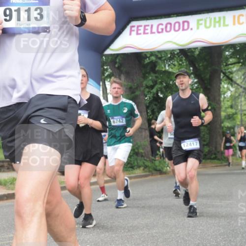 29.06.2025 - hella hamburg halbmarathon KatJ http://msf.ph/oto/8518963 29.06.2025 10:58:39 Zwischen KM18-KM19 2046, 3939, 6742, 7302, 7873, 8051 meine-sportfotos.de