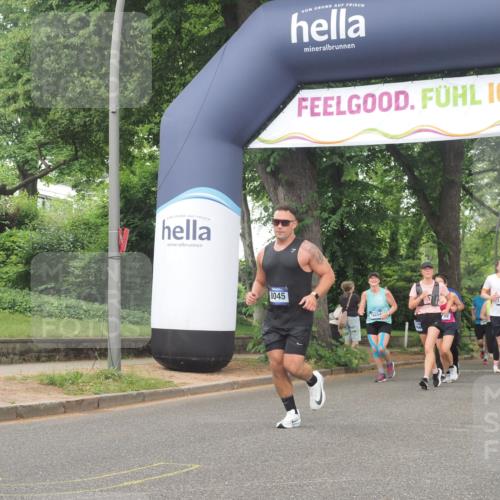 29.06.2025 - hella hamburg halbmarathon KatJ http://msf.ph/oto/8518967 29.06.2025 10:48:53 Zwischen KM18-KM19 1674, 6602, 6752, 7636, 8045, 8478 meine-sportfotos.de