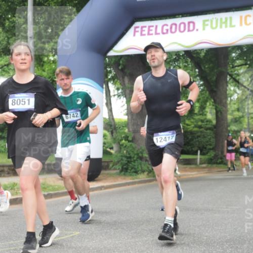 29.06.2025 - hella hamburg halbmarathon KatJ http://msf.ph/oto/8518996 29.06.2025 10:58:39 Zwischen KM18-KM19 2046, 3939, 6742, 7302, 7873, 8051 meine-sportfotos.de