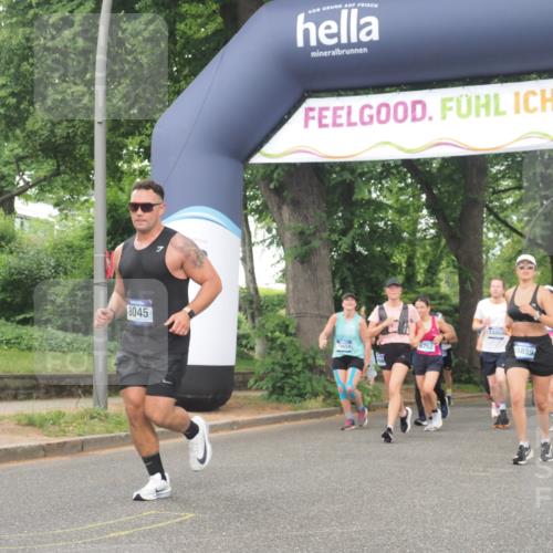 29.06.2025 - hella hamburg halbmarathon KatJ http://msf.ph/oto/8519011 29.06.2025 10:48:54 Zwischen KM18-KM19 1674, 6752, 7636, 8045, 8478 meine-sportfotos.de
