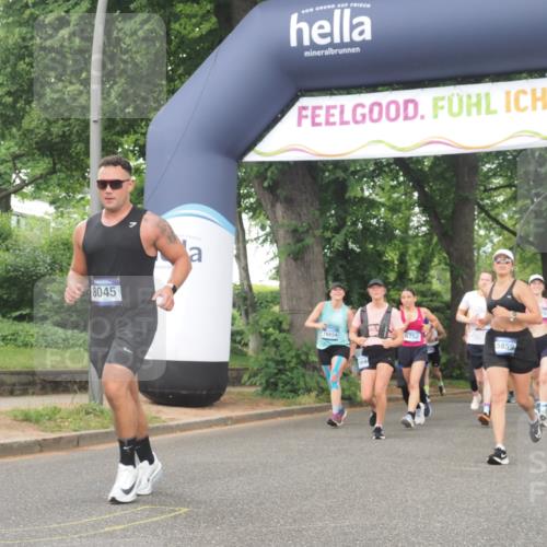 29.06.2025 - hella hamburg halbmarathon KatJ http://msf.ph/oto/8519019 29.06.2025 10:48:54 Zwischen KM18-KM19 1674, 6752, 7636, 8045, 8478 meine-sportfotos.de