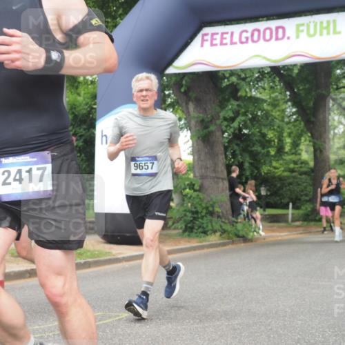 29.06.2025 - hella hamburg halbmarathon KatJ http://msf.ph/oto/8519031 29.06.2025 10:58:40 Zwischen KM18-KM19 2046, 3939, 6742, 7302, 7873, 8051 meine-sportfotos.de