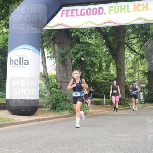 29.06.2025 - hella hamburg halbmarathon KatJ http://msf.ph/oto/8519047 29.06.2025 10:58:43 Zwischen KM18-KM19 3939, 6742, 7302, 7873, 8051 meine-sportfotos.de