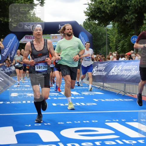 29.06.2025 - hella hamburg halbmarathon Strokosch-Dieckow http://msf.ph/oto/8519061 29.06.2025 10:56:34 Ziel 1583, 2083, 3413, 4152, 5721, 5744, 6399, 6416, 6759, 7037, 7646, 8311, 8542, 8652, 8744, 9488, 9562, 10093, 11083, 11870, 12509, 13863, 15145, 15407, 16257, 16261, 17259, 17268, 17734, 18340, 18746, 18835, 18899, 19120 meine-sportfotos.de