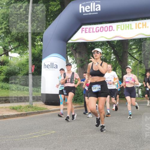 29.06.2025 - hella hamburg halbmarathon KatJ http://msf.ph/oto/8519065 29.06.2025 10:48:55 Zwischen KM18-KM19 1674, 4095, 6752, 8045, 8478 meine-sportfotos.de
