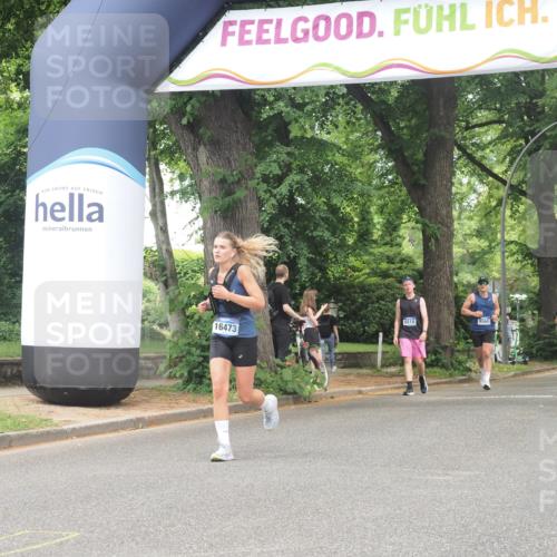 29.06.2025 - hella hamburg halbmarathon KatJ http://msf.ph/oto/8519072 29.06.2025 10:58:43 Zwischen KM18-KM19 3939, 6742, 7302, 7873, 8051 meine-sportfotos.de