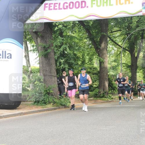 29.06.2025 - hella hamburg halbmarathon KatJ http://msf.ph/oto/8519113 29.06.2025 10:58:46 Zwischen KM18-KM19 3939, 6742 meine-sportfotos.de