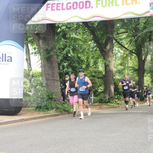 29.06.2025 - hella hamburg halbmarathon KatJ http://msf.ph/oto/8519129 29.06.2025 10:58:46 Zwischen KM18-KM19 3939, 6742 meine-sportfotos.de