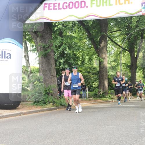 29.06.2025 - hella hamburg halbmarathon KatJ http://msf.ph/oto/8519135 29.06.2025 10:58:46 Zwischen KM18-KM19 3939, 6742 meine-sportfotos.de