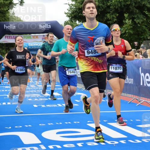 29.06.2025 - hella hamburg halbmarathon Strokosch-Dieckow http://msf.ph/oto/8519239 29.06.2025 10:56:40 Ziel 2083, 2378, 3836, 4152, 5721, 6416, 6759, 7037, 7646, 8311, 8744, 8825, 8996, 9488, 9562, 11083, 11870, 12509, 13863, 14369, 14461, 15134, 15145, 15431, 15712, 16043, 16121, 17133, 17259, 18340, 18634, 18899, 19120 meine-sportfotos.de