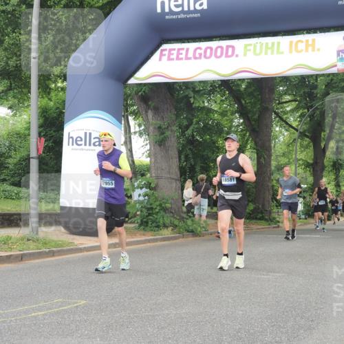 29.06.2025 - hella hamburg halbmarathon KatJ http://msf.ph/oto/8519325 29.06.2025 10:49:09 Zwischen KM18-KM19 5763, 6631, 8176, 8624 meine-sportfotos.de