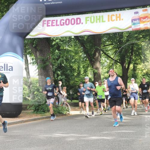 29.06.2025 - hella hamburg halbmarathon KatJ http://msf.ph/oto/8519334 29.06.2025 10:58:53 Zwischen KM18-KM19 2032, 2961, 6518, 8274 meine-sportfotos.de