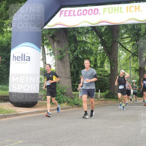 29.06.2025 - hella hamburg halbmarathon KatJ http://msf.ph/oto/8519335 29.06.2025 10:49:11 Zwischen KM18-KM19 5763, 7250, 8176, 8624 meine-sportfotos.de