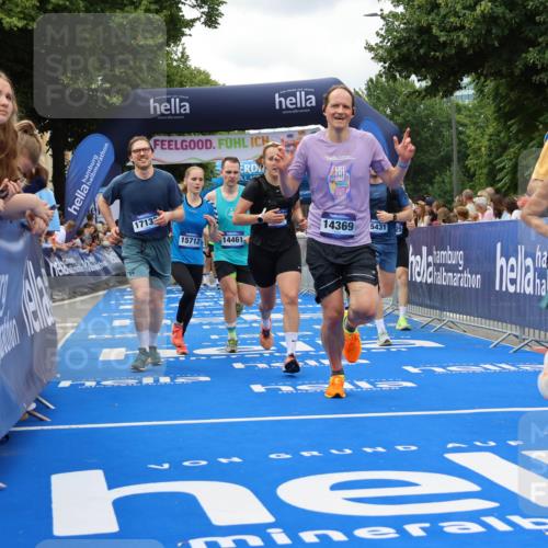 29.06.2025 - hella hamburg halbmarathon Strokosch-Dieckow http://msf.ph/oto/8519341 29.06.2025 10:56:43 Ziel 2378, 3836, 4152, 6416, 6759, 7037, 7646, 8311, 8744, 8825, 8996, 9488, 11083, 11870, 13816, 14369, 14461, 15134, 15145, 15431, 15712, 16008, 16009, 16043, 16121, 16679, 17133, 17259, 18340, 18634, 18899 meine-sportfotos.de