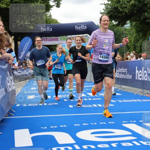29.06.2025 - hella hamburg halbmarathon Strokosch-Dieckow http://msf.ph/oto/8519381 29.06.2025 10:56:43 Ziel 2378, 3836, 4152, 6416, 6759, 7037, 7646, 8311, 8744, 8825, 8996, 9488, 11083, 11870, 13816, 14369, 14461, 15134, 15145, 15431, 15712, 16008, 16009, 16043, 16121, 16679, 17133, 17259, 18340, 18634, 18899 meine-sportfotos.de