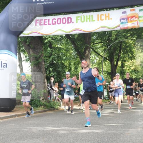29.06.2025 - hella hamburg halbmarathon KatJ http://msf.ph/oto/8519383 29.06.2025 10:58:53 Zwischen KM18-KM19 2032, 2961, 6518, 8274 meine-sportfotos.de