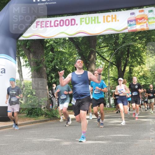 29.06.2025 - hella hamburg halbmarathon KatJ http://msf.ph/oto/8519393 29.06.2025 10:58:54 Zwischen KM18-KM19 2032, 2531, 2961, 6518, 7941, 8274 meine-sportfotos.de