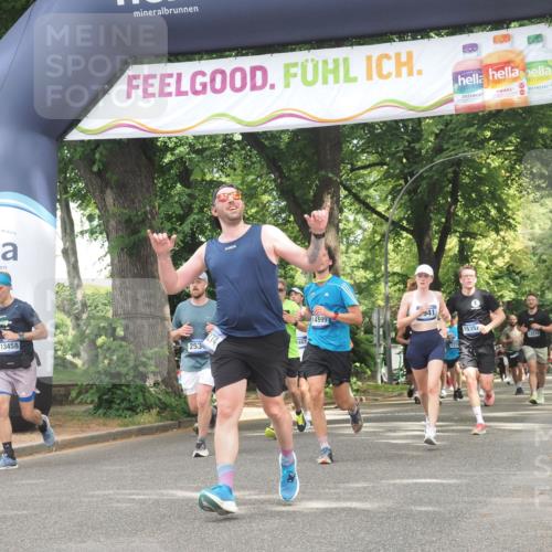29.06.2025 - hella hamburg halbmarathon KatJ http://msf.ph/oto/8519413 29.06.2025 10:58:54 Zwischen KM18-KM19 2032, 2531, 2961, 6518, 7941, 8274 meine-sportfotos.de