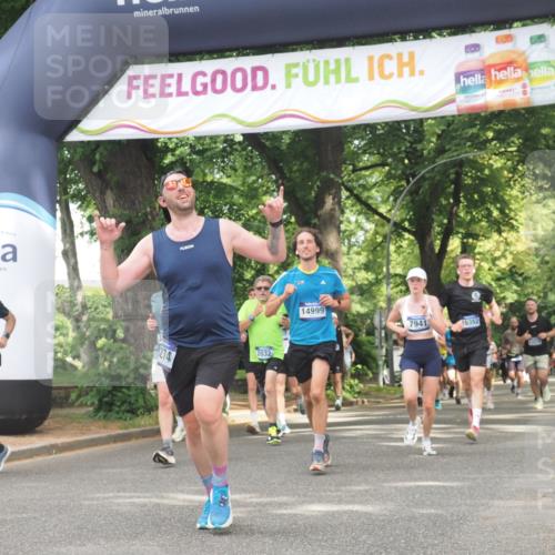 29.06.2025 - hella hamburg halbmarathon KatJ http://msf.ph/oto/8519432 29.06.2025 10:58:54 Zwischen KM18-KM19 2032, 2531, 2961, 6518, 7941, 8274 meine-sportfotos.de