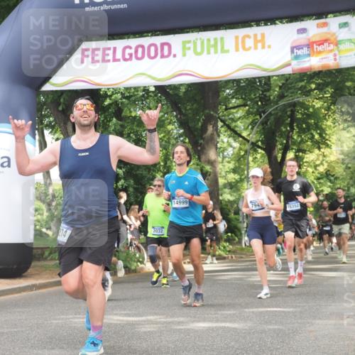 29.06.2025 - hella hamburg halbmarathon KatJ http://msf.ph/oto/8519450 29.06.2025 10:58:54 Zwischen KM18-KM19 2032, 2531, 2961, 6518, 7941, 8274 meine-sportfotos.de