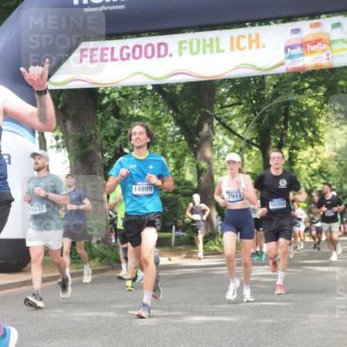 29.06.2025 - hella hamburg halbmarathon KatJ http://msf.ph/oto/8519478 29.06.2025 10:58:55 Zwischen KM18-KM19 2032, 2531, 2961, 6518, 7941, 8274 meine-sportfotos.de
