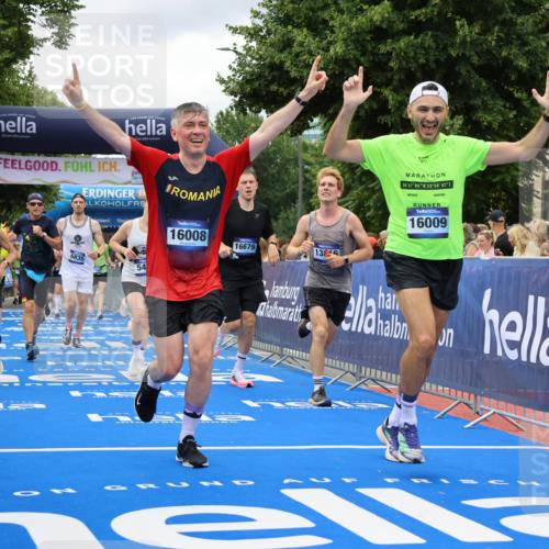 29.06.2025 - hella hamburg halbmarathon Strokosch-Dieckow http://msf.ph/oto/8519523 29.06.2025 10:56:49 Ziel 1955, 2282, 2378, 2741, 2759, 3836, 5418, 6835, 7716, 8825, 8996, 11043, 13816, 14369, 14461, 15097, 15134, 15431, 15712, 16008, 16009, 16043, 16121, 16620, 16679, 17133, 18634 meine-sportfotos.de