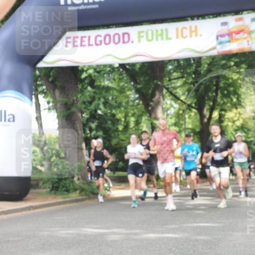 29.06.2025 - hella hamburg halbmarathon KatJ http://msf.ph/oto/8519607 29.06.2025 10:58:57 Zwischen KM18-KM19 2032, 2531, 2961, 6518, 7941, 8274, 8673 meine-sportfotos.de