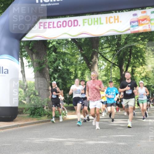 29.06.2025 - hella hamburg halbmarathon KatJ http://msf.ph/oto/8519625 29.06.2025 10:58:58 Zwischen KM18-KM19 1379, 2032, 2531, 2961, 7941, 8274, 8673 meine-sportfotos.de