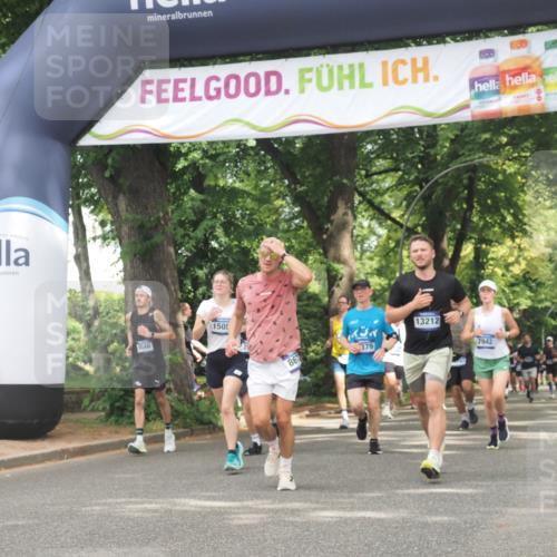 29.06.2025 - hella hamburg halbmarathon KatJ http://msf.ph/oto/8519641 29.06.2025 10:58:58 Zwischen KM18-KM19 1379, 2032, 2531, 2961, 7941, 8274, 8673 meine-sportfotos.de